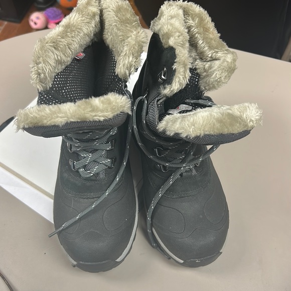 The North Face Shoes - The North Face Clima-Dry Insulated Hiking Boots Sz 8.5 women snow boots